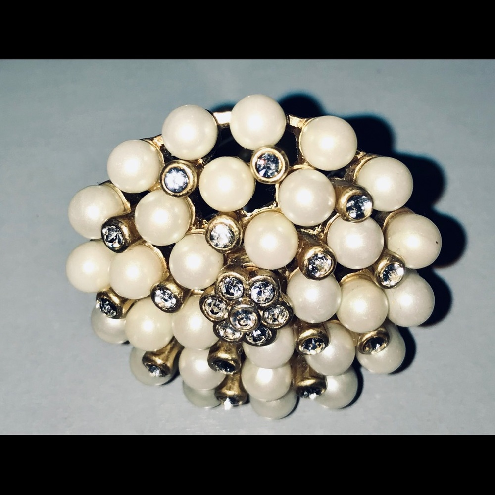 Stella & Dot Pearl & Rhinestone Cocktail Ring.